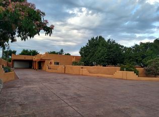 520 El Paraiso Rd NW, Los Ranchos De Albuquerque, NM 87107
