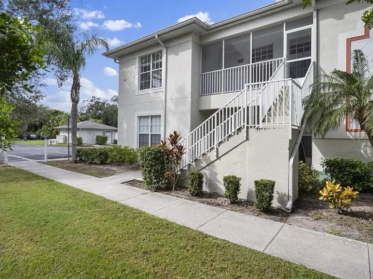 2626 River Preserve Ct #2626 — Photo 3