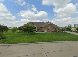 882 Destiny Dr, Villa Ridge, MO 63089