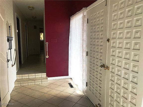 4th image of 157 Highland Hills Dr