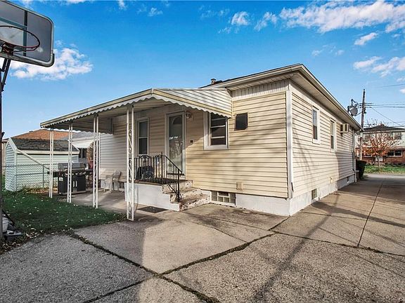 5th image of 410 Callodine Ave