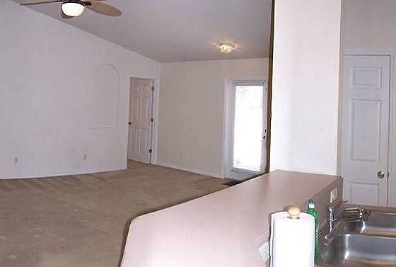 1st image of 926 SW 33rd Ter