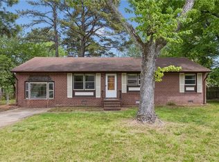 116 Bailey Rd, Yorktown, VA 23692