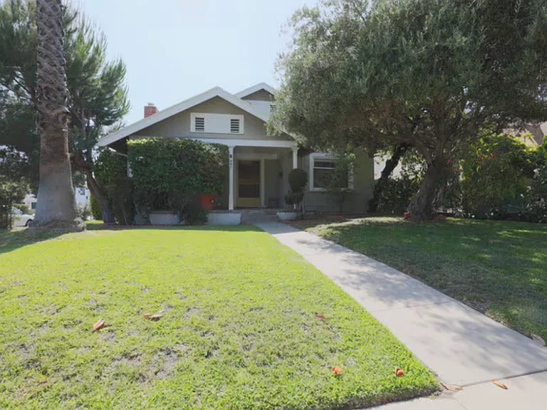 401 N Howard St — Photo 1