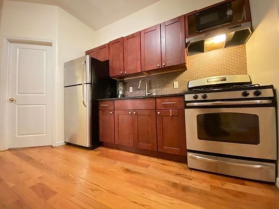 2nd image of 49 Vernon Ave #1A