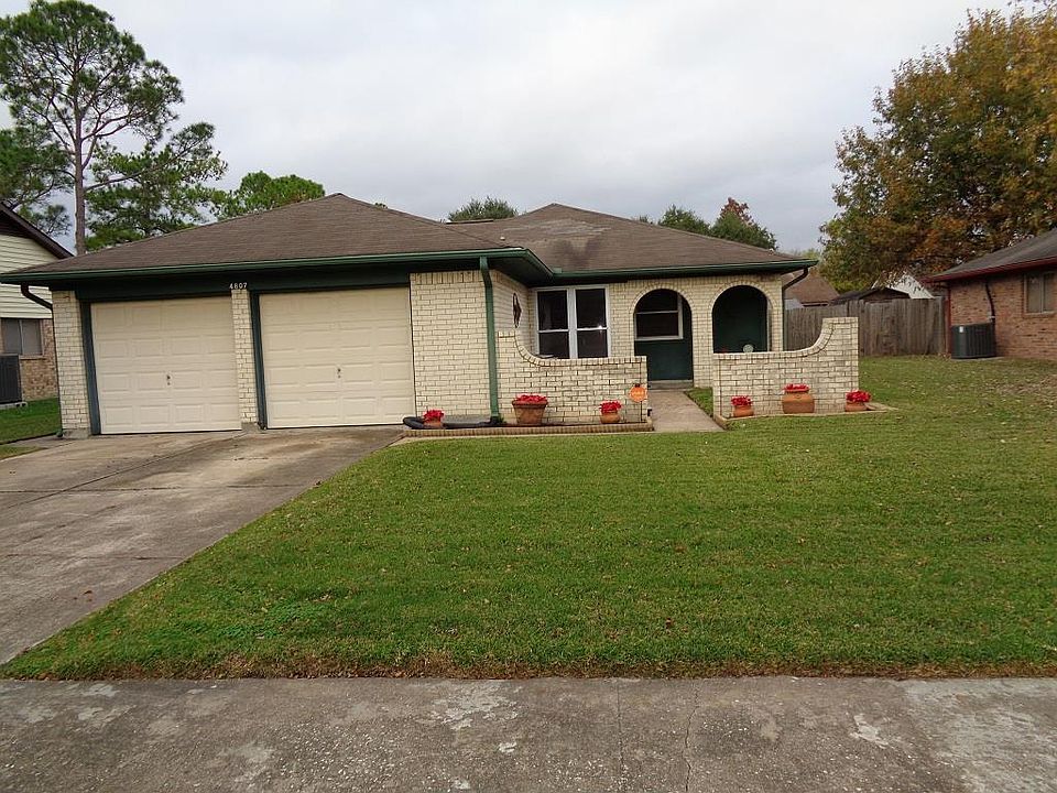 1st image of 4807 Yellowstone Dr