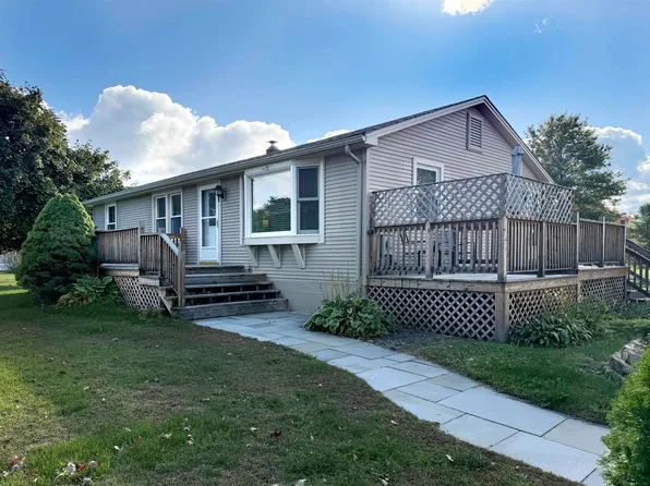 501 Quaker Street, Ferrisburgh, VT 05473