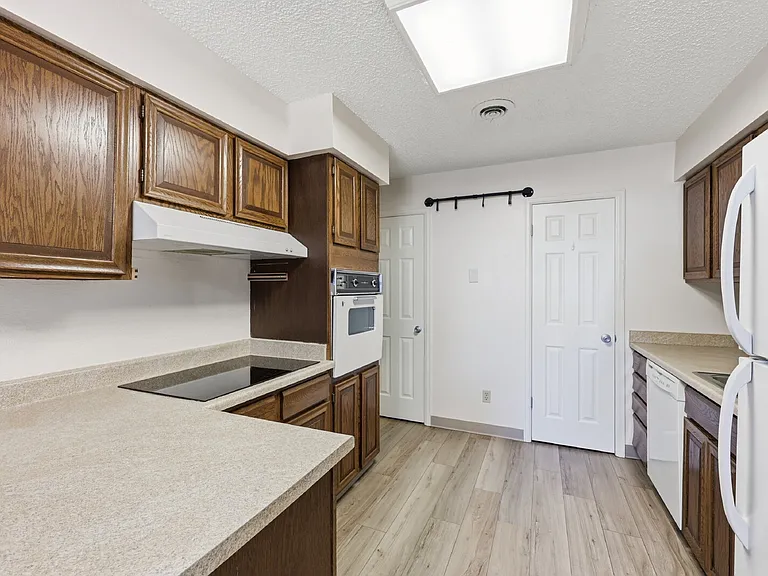 6530 Delmonico Dr #106 — Photo 8
