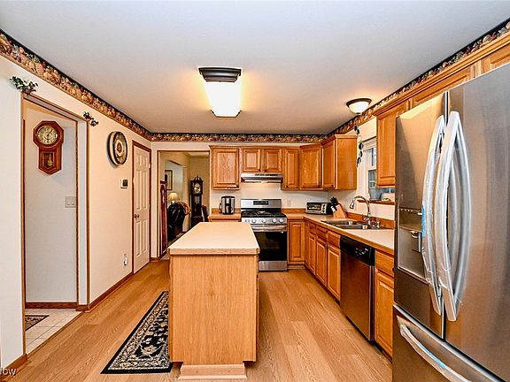 5th image of 3388 Linnway Dr