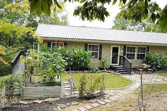 2nd image of 1585 Briar Ridge Rd