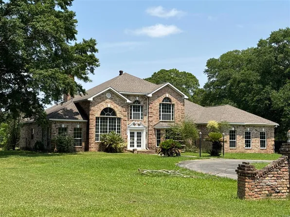 172 Burnett Gardens Rd, Deridder, LA 70634