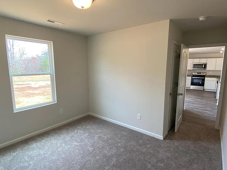 1542 Catskill Way — Photo 11