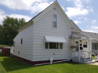 105 S 5th St, Milbank, SD 57252
