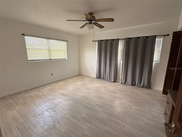 164 Pinewood Ave — Photo 26