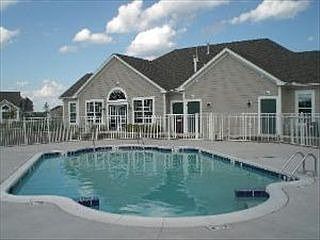 3rd image of 640 Handel Ln