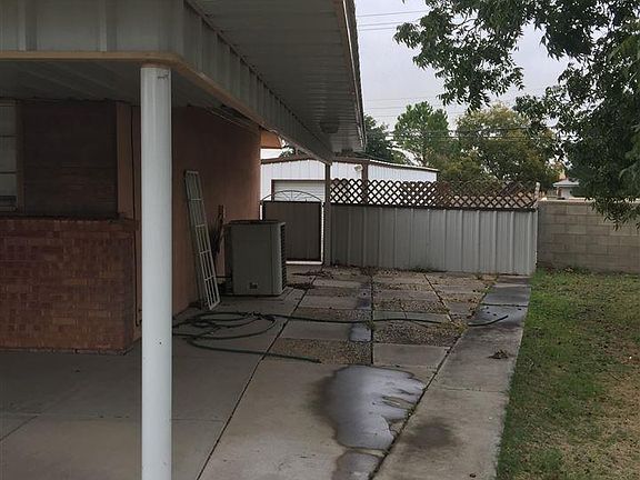 2nd image of 2830 N Northacres Dr