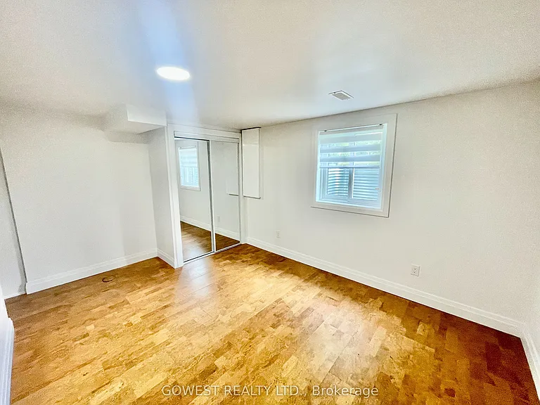 42 Briarwood Cres #LOWER — Photo 11