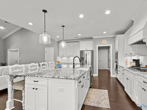 108 Nuckolls Ln, Meridianville, AL 35759