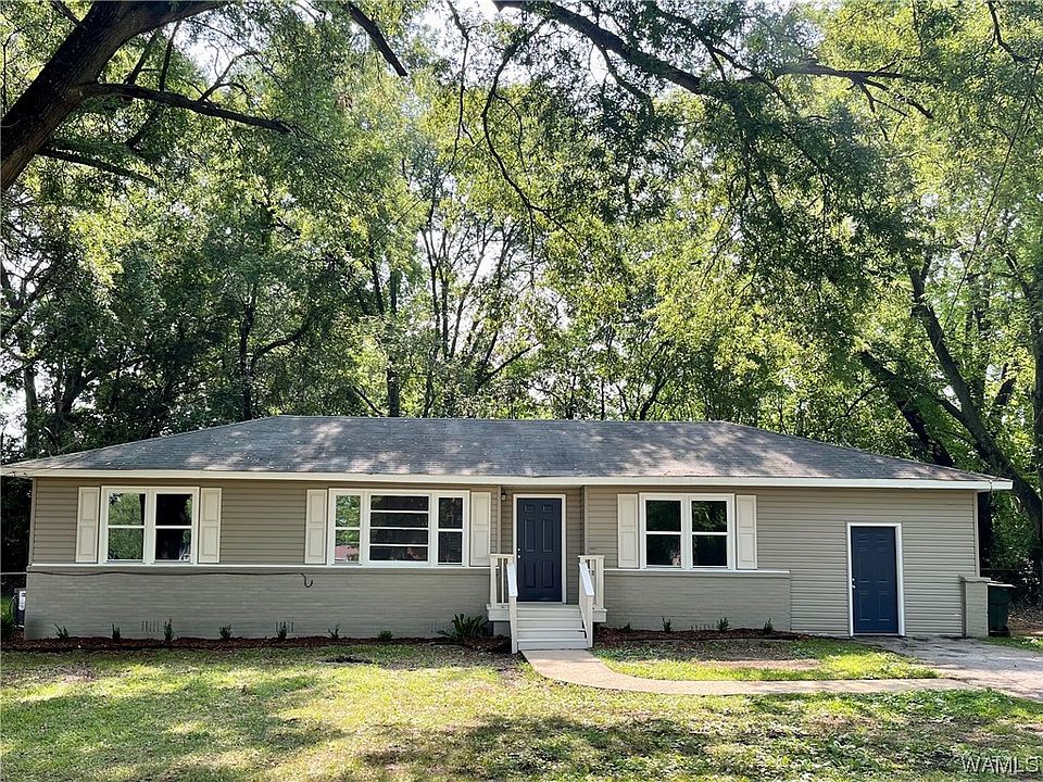 1st image of 3713 1st Ave