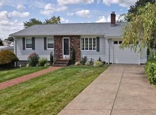 15 Richard Rd, North Providence, RI 02911