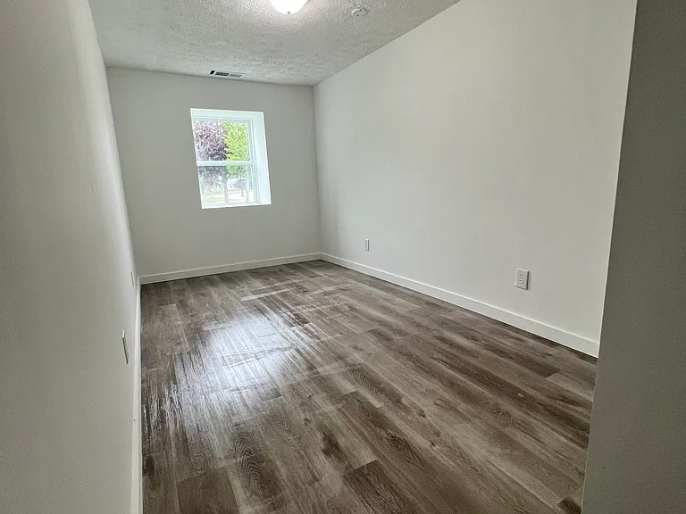 22 N Washington St #1 — Photo 6