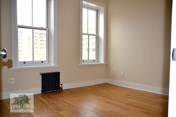 Rented by Oak Tree LLC | media 18