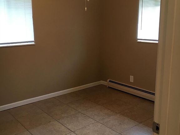4th image of 418 Themis St APT 1