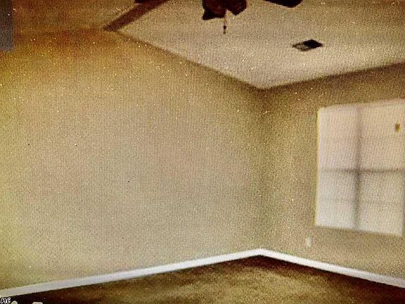 3rd image of 141 Rockyreef Cir