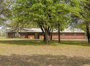 1172 Woodcrest Dr, Harrah, OK 73045