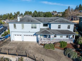 1015 NE 7th Dr, Newport, OR 97365