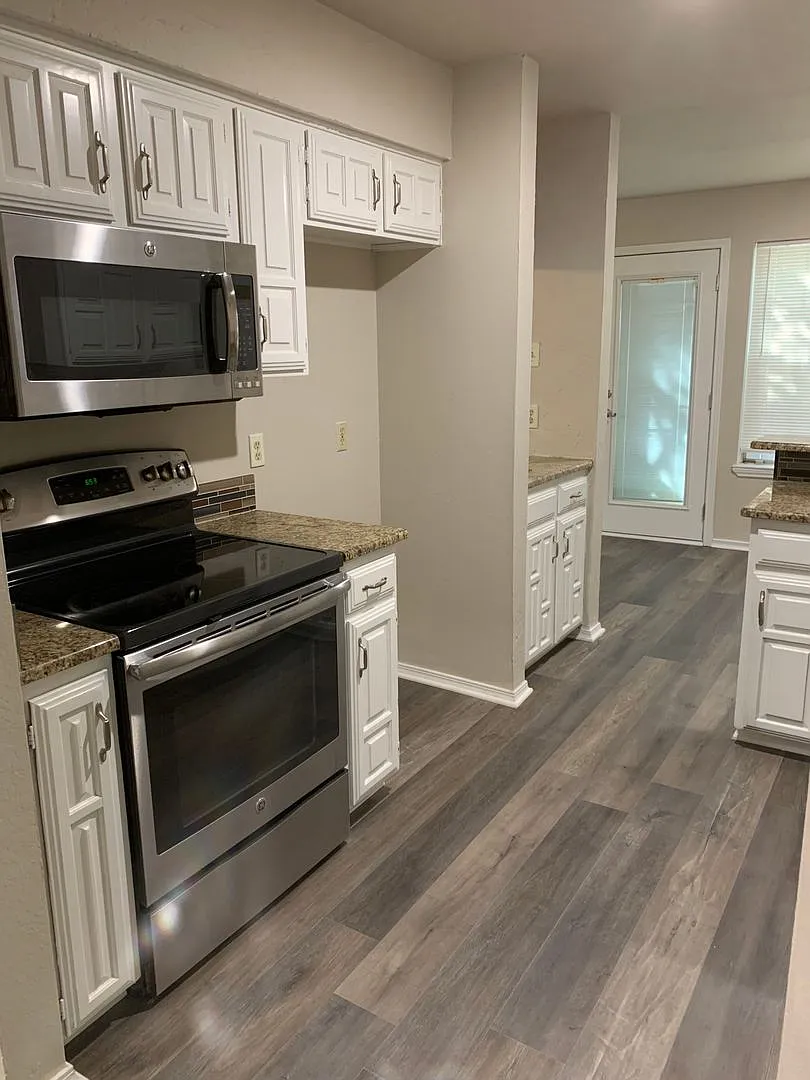 Beautiful 1 Bedroom condo — Photo 3