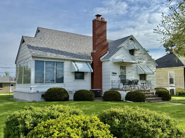 334 Clark St, Oglesby, IL 61348