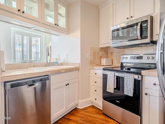 3rd image of 105 Carillon Market St Suite 303