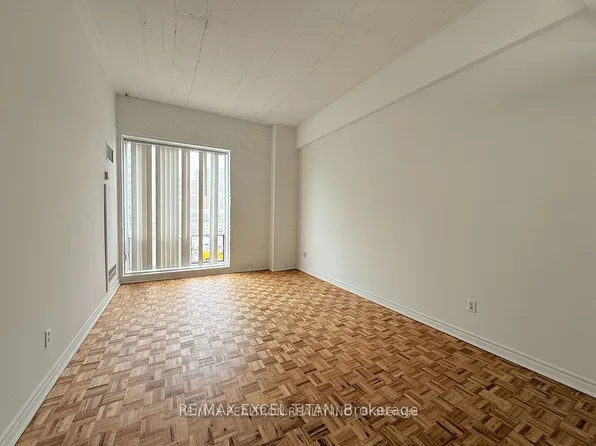 1401 Dupont St, Toronto, ON