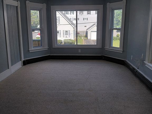 4th image of 117 Pine St #2