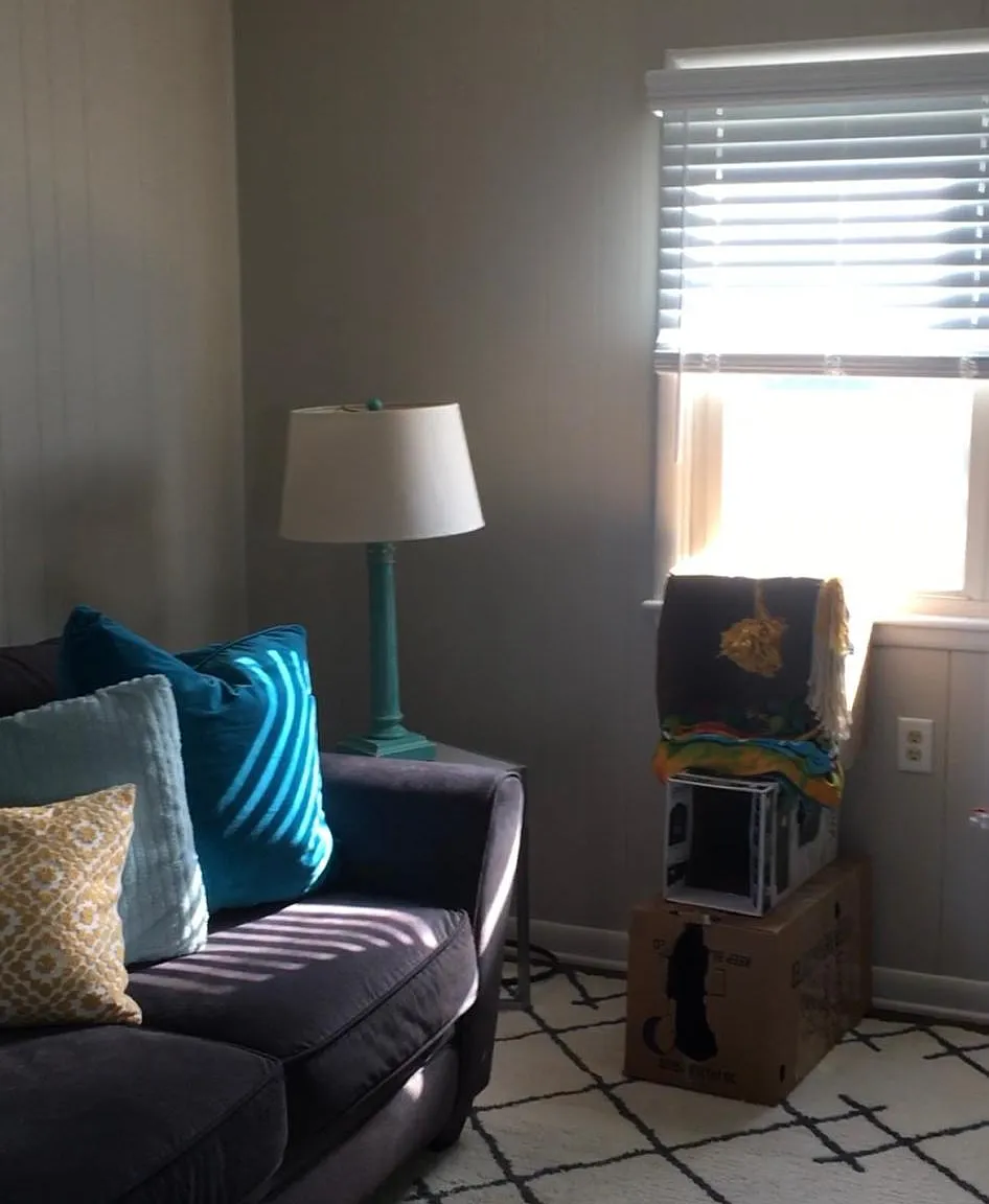 325 Burton Ave — Photo 3
