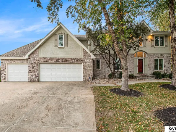 13518 Decatur Cir, Omaha, NE 68154