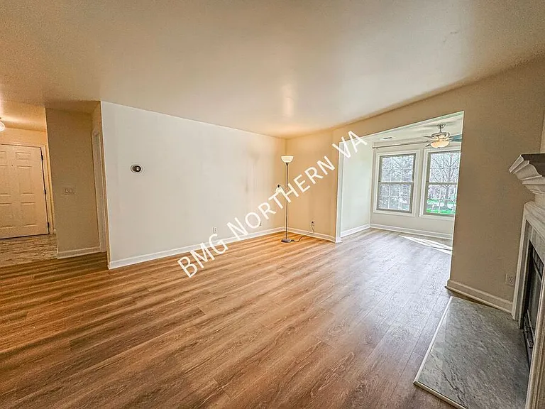12005 Ridge Knoll Dr #10 — Photo 5