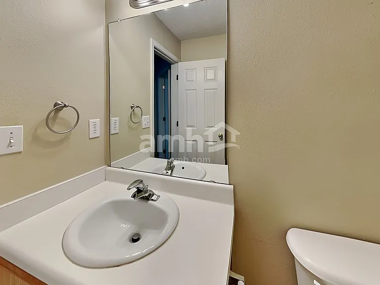 1610 Thornwick Trce — Photo 16