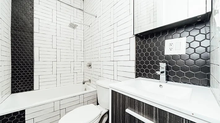 Rented by Nooklyn NYC LLC | media 10