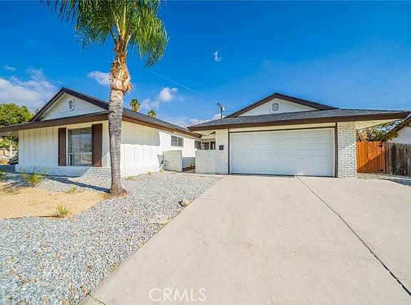 2nd image of 5919 Eucalyptus Dr