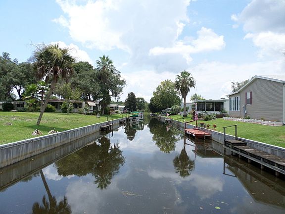 3rd image of 152 Forest Dr