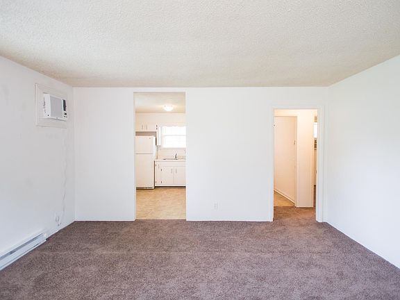 3rd image of 335 Gatewood Ave #B