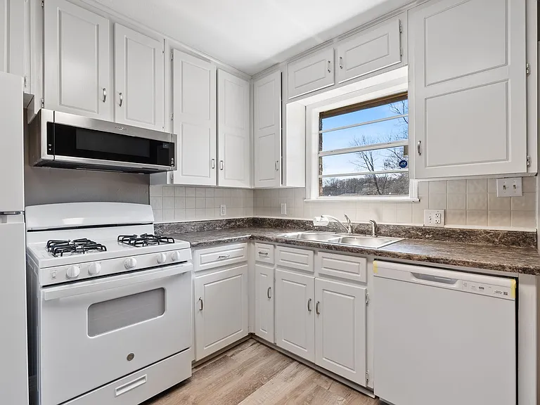 515 South Rd — Photo 6