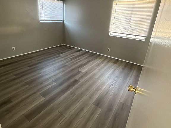 3rd image of 1290 Rosalia Ave #4