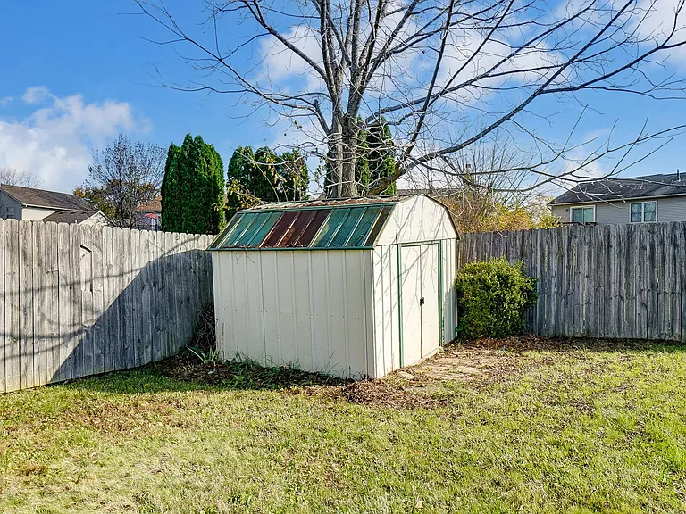 4056 Brookrun Dr — Photo 48