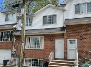 53 Mariners Ln, Staten Island, NY 10303