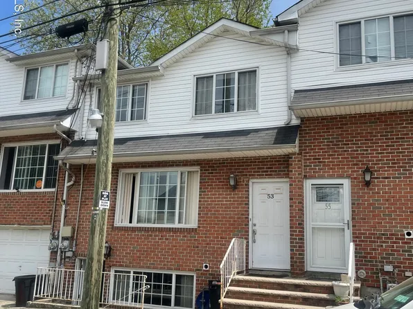 53 Mariners Ln, Staten Island, NY 10303