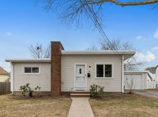 2 Cunha Rd, Peabody, MA 01960