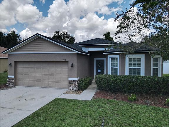 3rd image of 940 FALLBROOKE AVENUE
